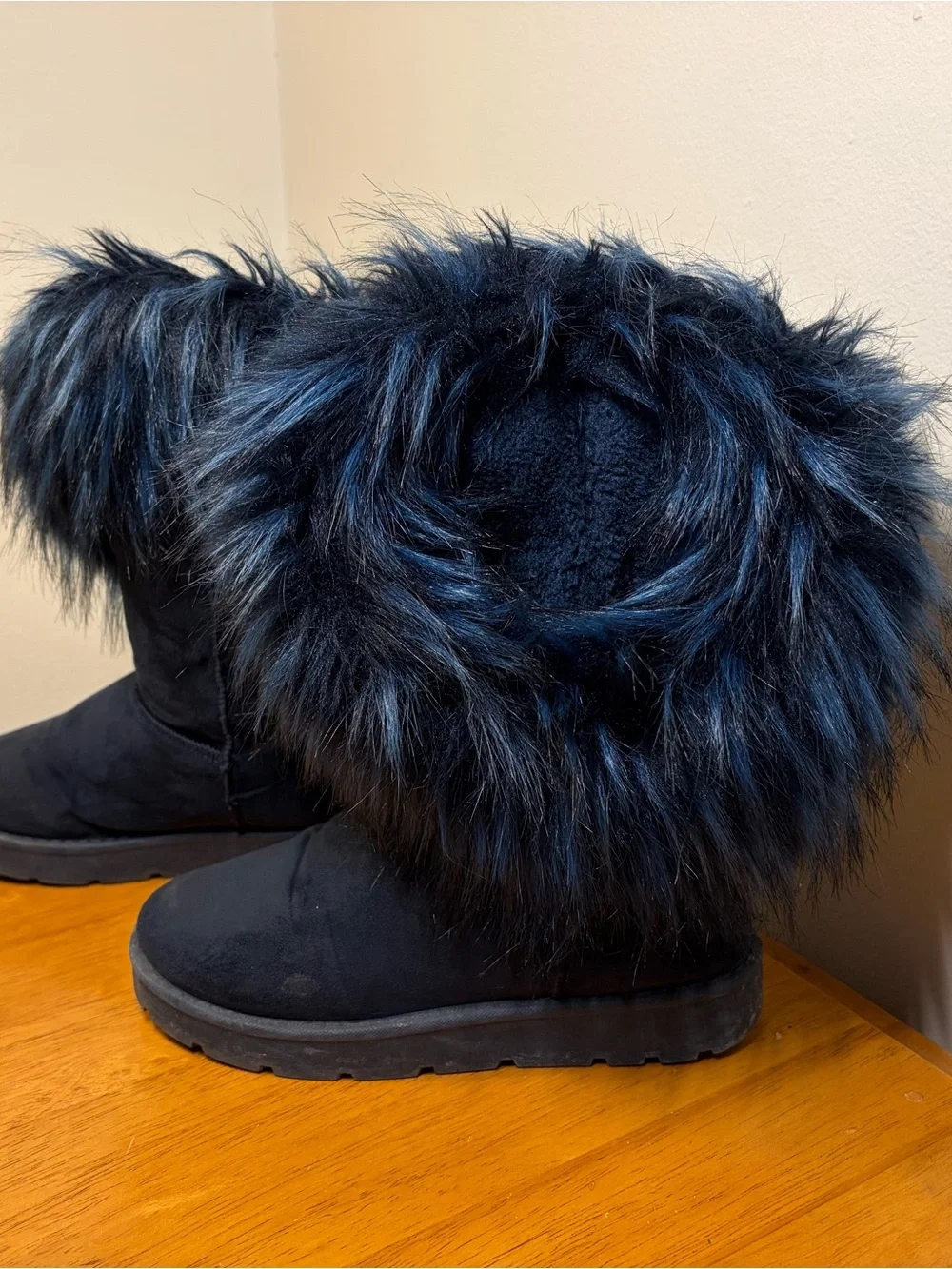 Faux Fur Cuffed Suede Boot in Black and Dark Blue